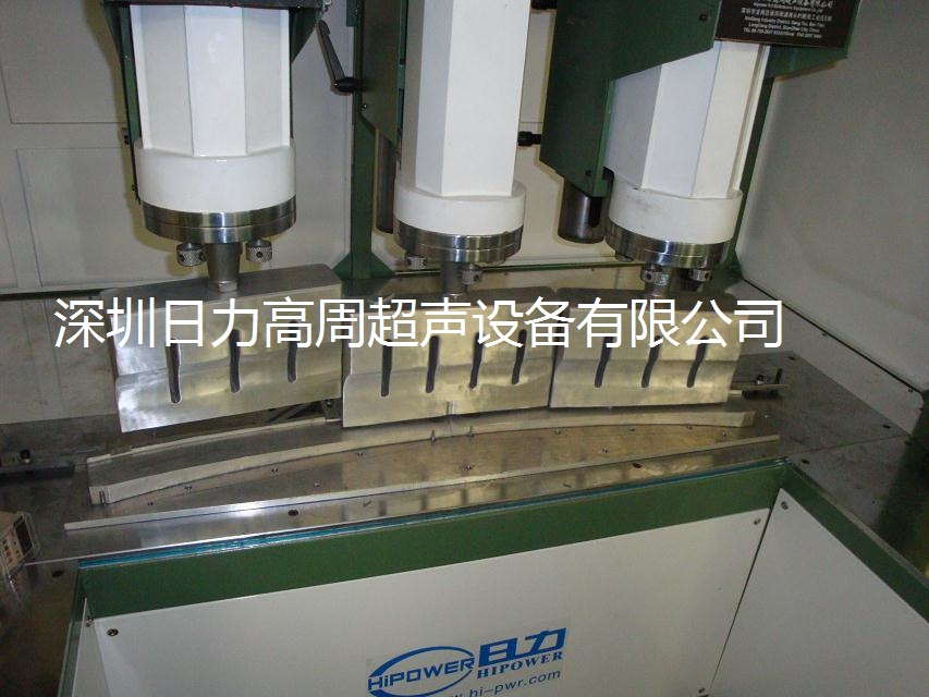 汽車門板多點(diǎn)焊接機(jī) 汽車門板多點(diǎn)焊接機(jī)